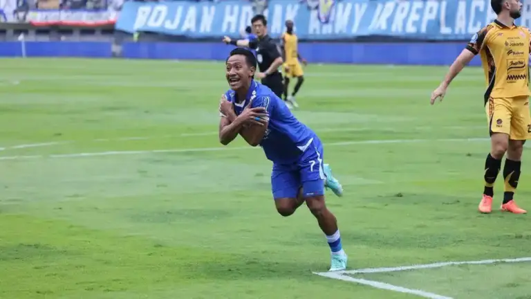 Beckham-Putra-mencetak-gol-tunggal-di-laga-Persib-Bandung-vs-Persija